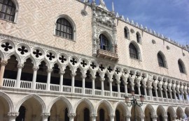 威尼斯总督府建筑结构形式_威尼斯总督府风格
